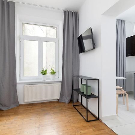 Studio Apartment With Ac - Dluga 65 Краков Экстерьер фото